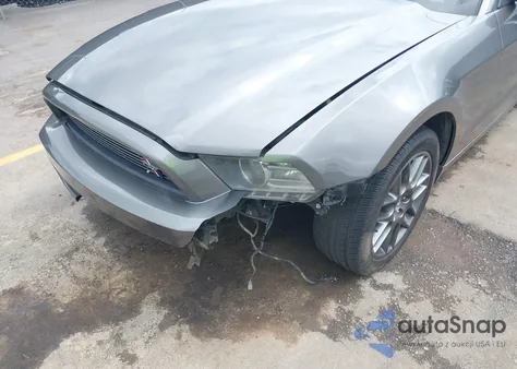 2013 Ford Mustang из США, поврежденный, VIN 1ZVBP8EM0D5280829